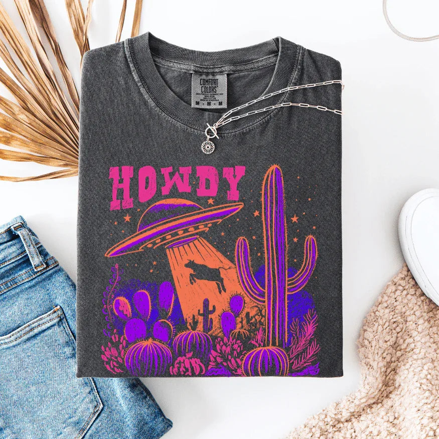 Pink Howdy UFO Graphic Tee - Prim Boutique