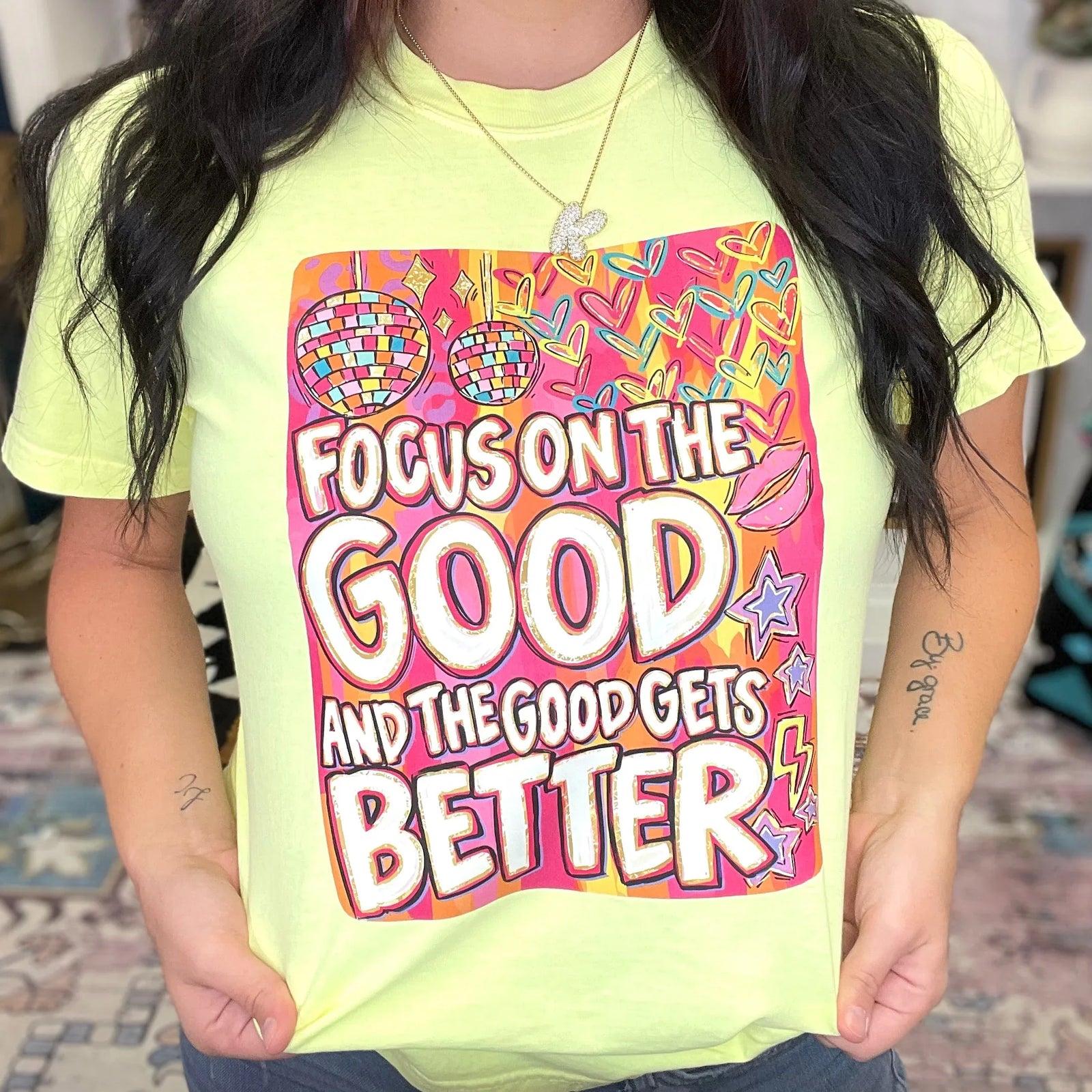 Focus On The Good Graphic Tee - Prim Boutique