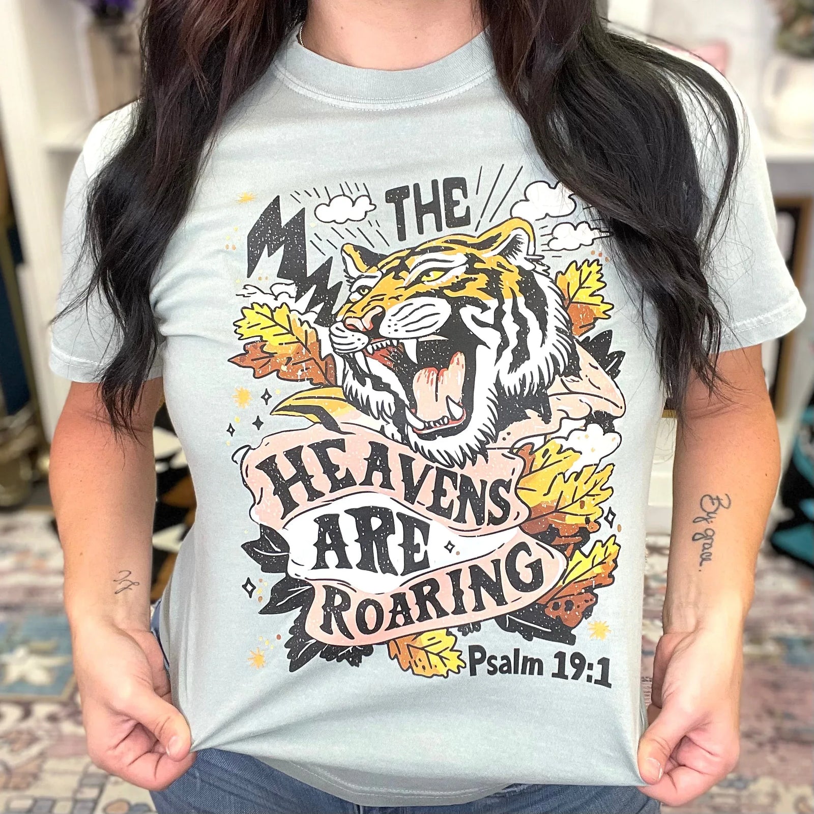 The Heavens Are Roaring Graphic Tee - Prim Boutique