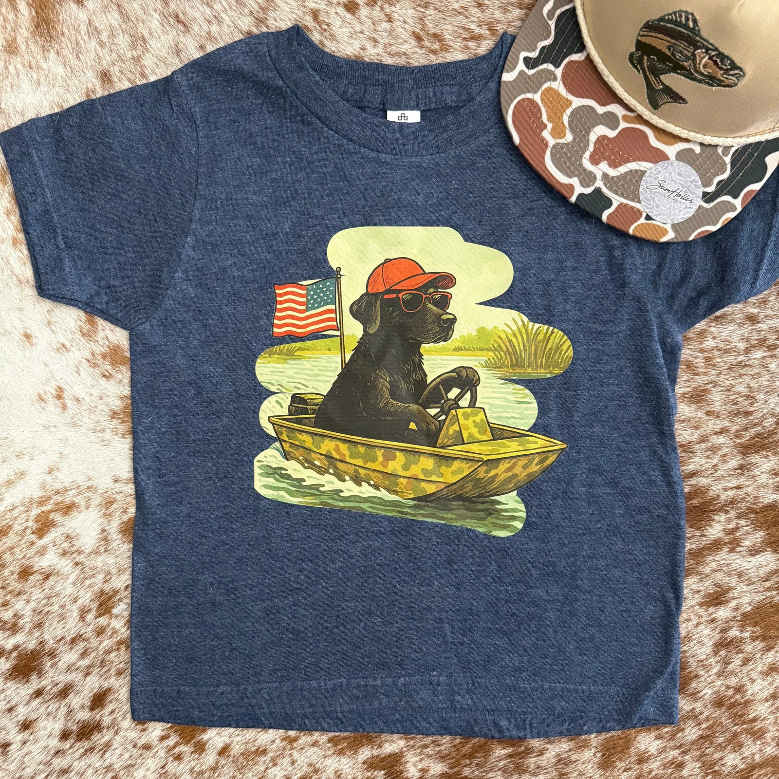 Patriotic Hunting Dog Graphic Tee - Prim Boutique