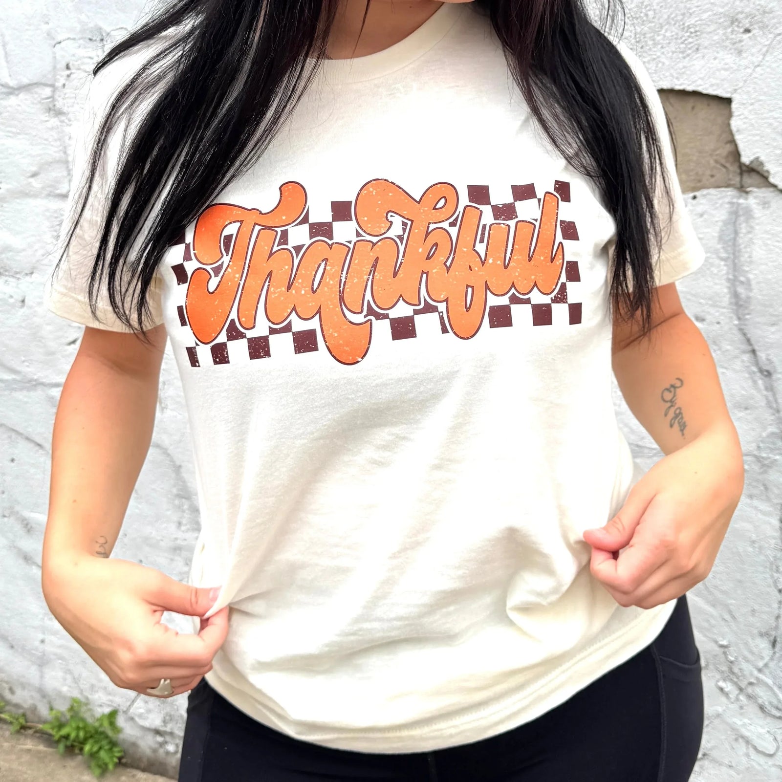 Retro Thankful Graphic Tee - Prim Boutique